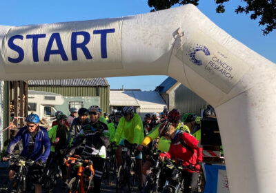 Cyclists at the starting line