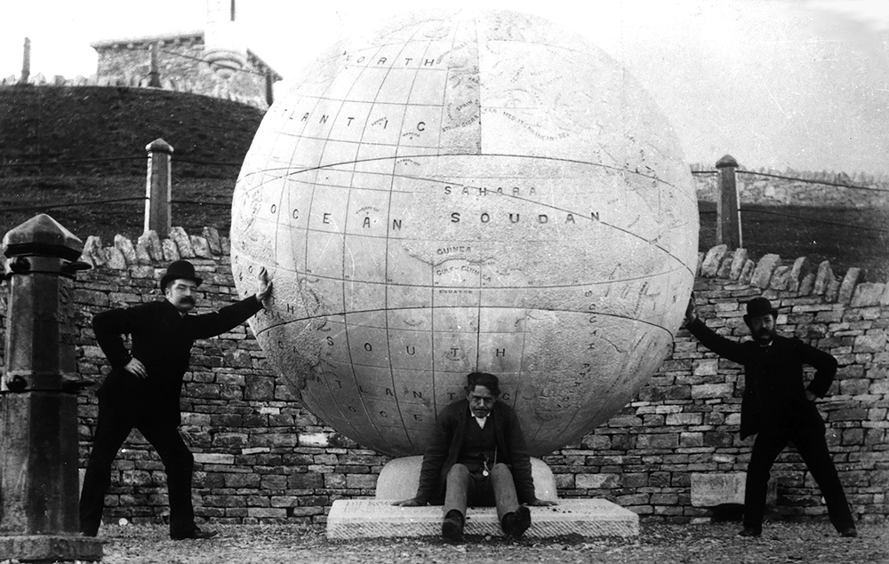 The Great Globe, carved from Portland stone, about 1890. An adjacent slab read, ‘Persons anxious to write their names will please do so on this stone only’. Photos courtesy of Swanage Museum/Dovecote Press