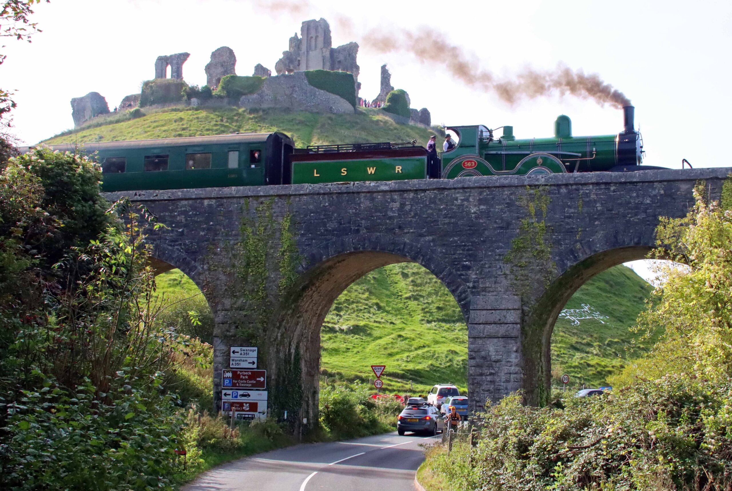 The T3 563 steams past Corfe Castle | Credit: Andre PM Wright